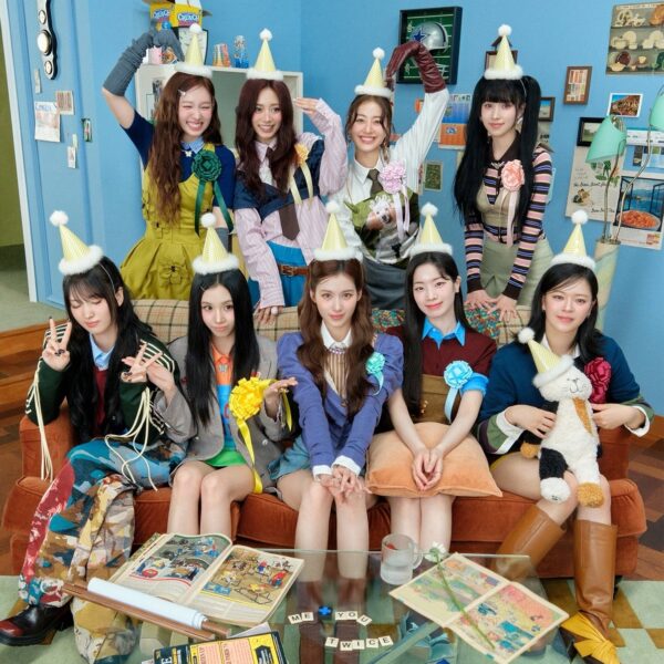 TWICE-Special-Album-TEN-The-Story-Goes-On-Concept-Photos-documents-1