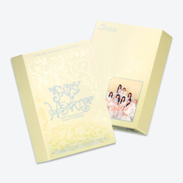 Hearts2Hearts – 2027 Season's Greetings [KTOWN4U POB]